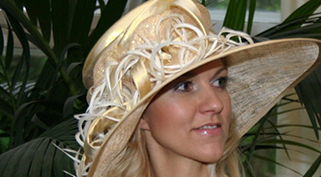 Brautfrisur und Make-up